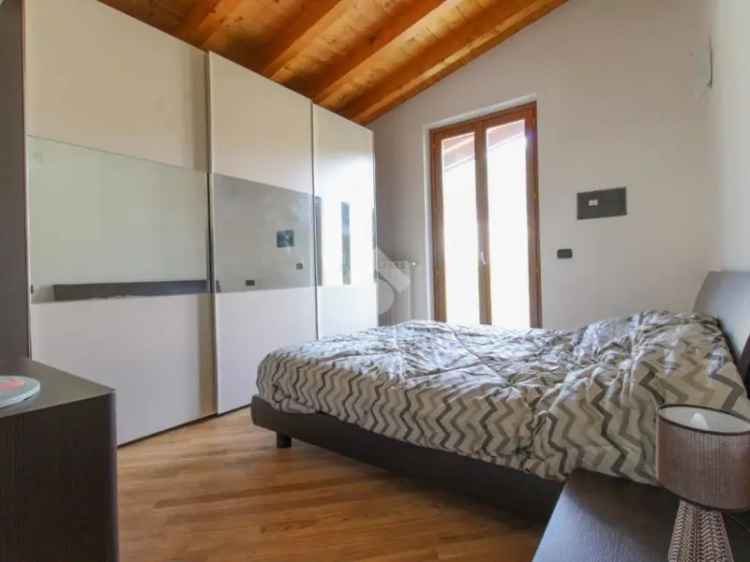 Villa in vendita a Sabbio Chiese via San Michele