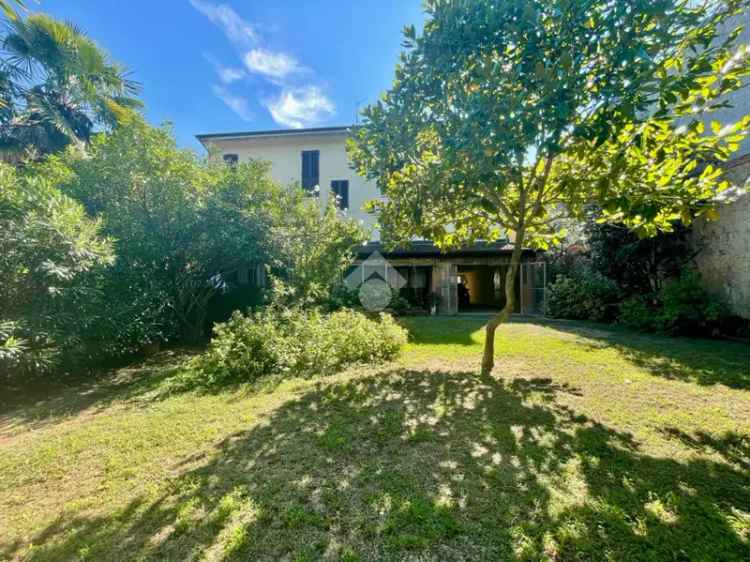 Casa indipendente con 4 appartamenti Bordolano