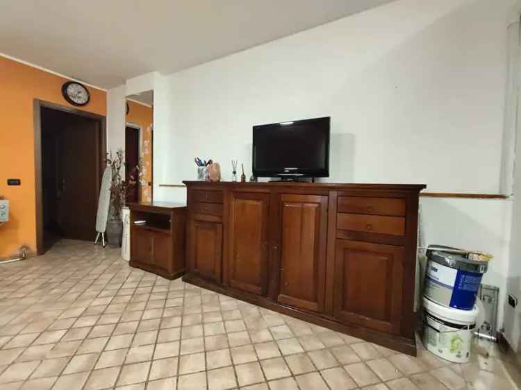 Bilocale Clusane Iseo: Affitto Piano Terra Posto Auto