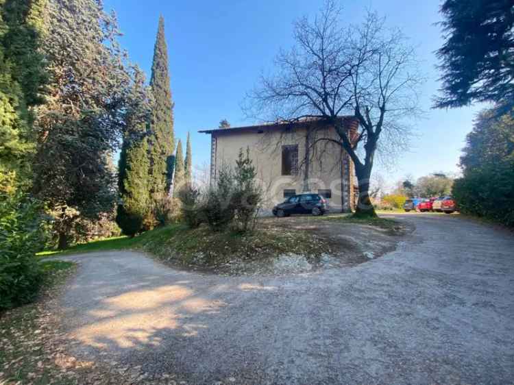 Villa Vista Lago Clusane d'Iseo da Ristrutturare