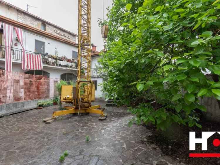 Capriolo Centro Storico - Palazzo 700 mq da Ristrutturare