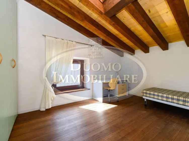 Esclusivo Casale 970mq Mazzano - Due Unita Abitative Indipendenti