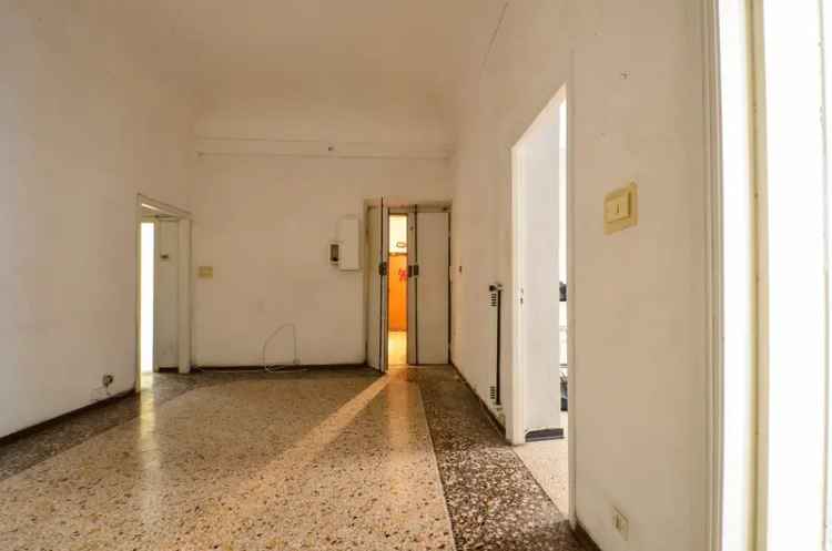 Ampio Appartamento 6 Locali 135 mq Savona
