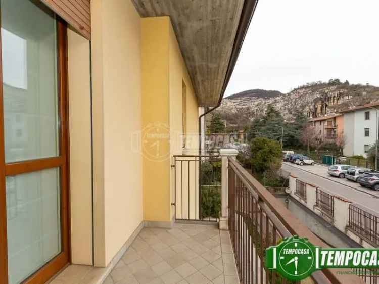 Ampio 3 Locali Rezzato con Box e 2 Bagni