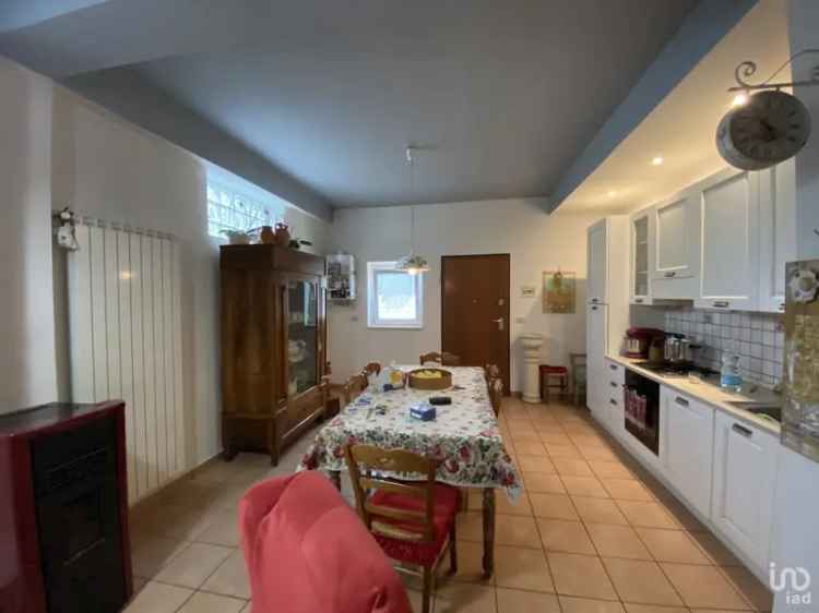 Vendita Casa Indipendente 3 Piani Poggio Picenze