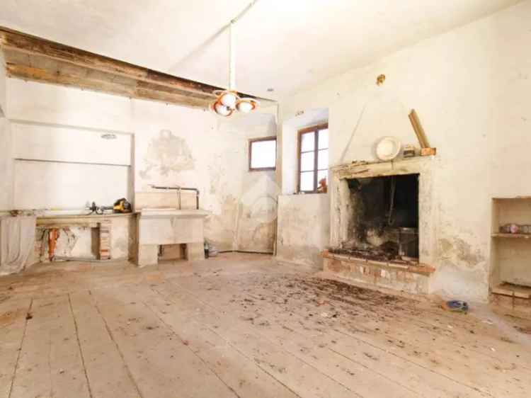 Rustico Gavardo Tre Unita Abitative 290mq Da Ristrutturare