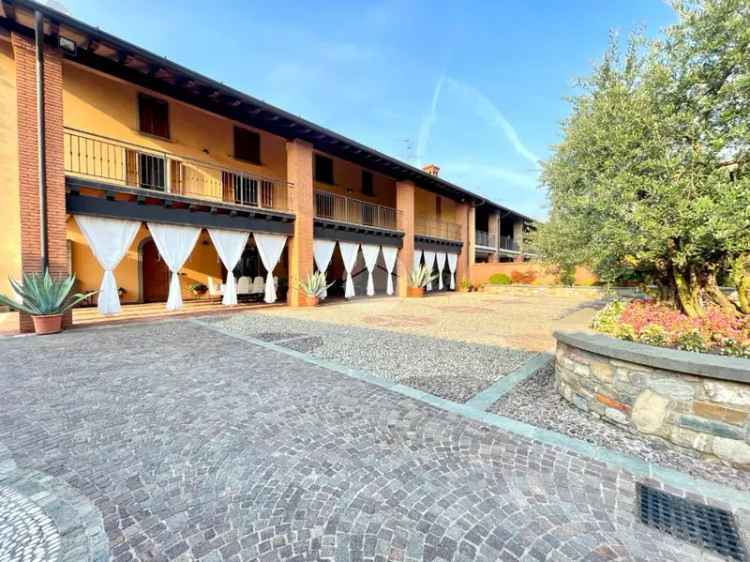 Cascinale Ristrutturato con Orto e Dependace