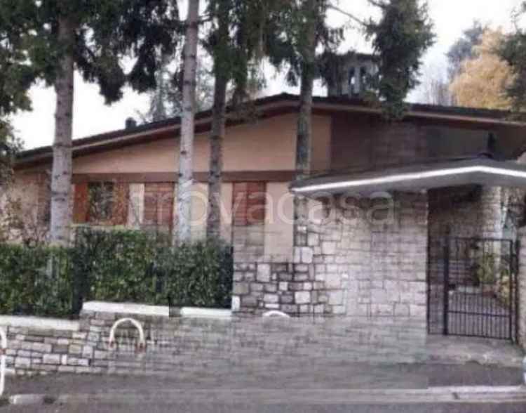 Villa in Vendita a Lumezzane Via Rango