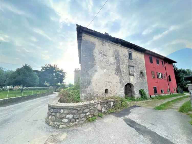 Rustico in Vendita a Pian Camuno