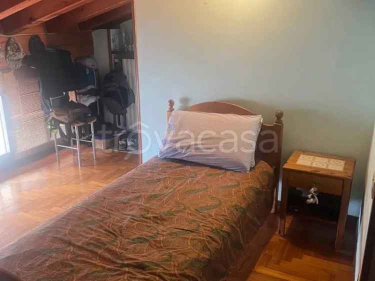 Casale in Vendita a Iseo: 3 Camere, 2 Bagni, Perfetto per Famiglie o B&B