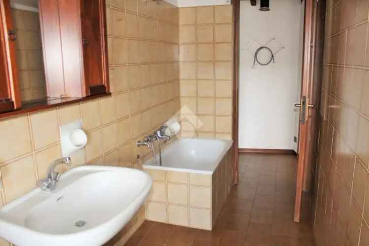 Trilocale Cressa Vendita Ultimo Piano Senza Spese Condominiali