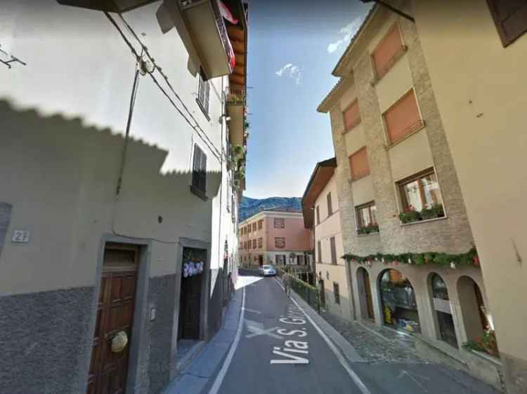 Casa Indipendente da Ristrutturare a Bagolino