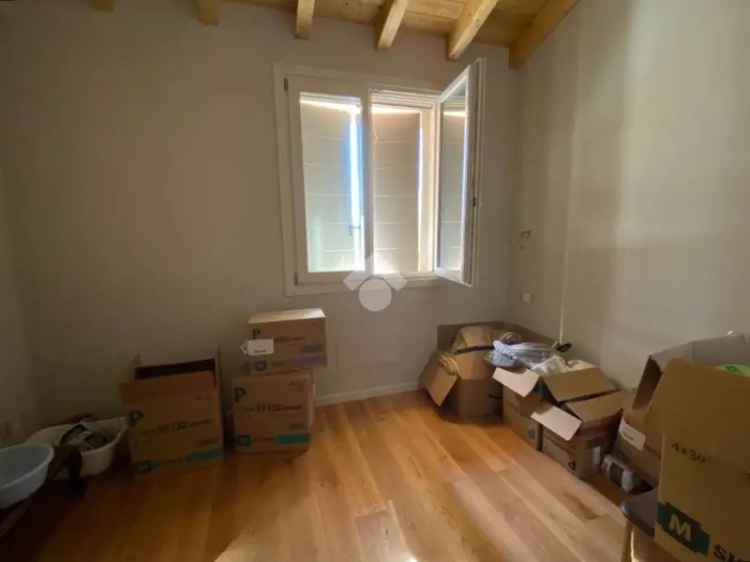 Villa Bifamiliare Erbusco: 4 Camere, Giardino, Box Doppio