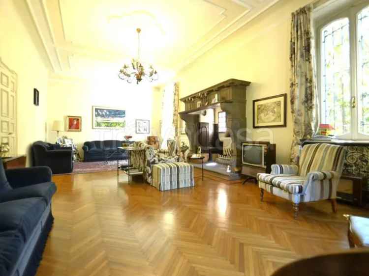 Villa Liberty Treviglio con Piscina e Giardino 1600 mq