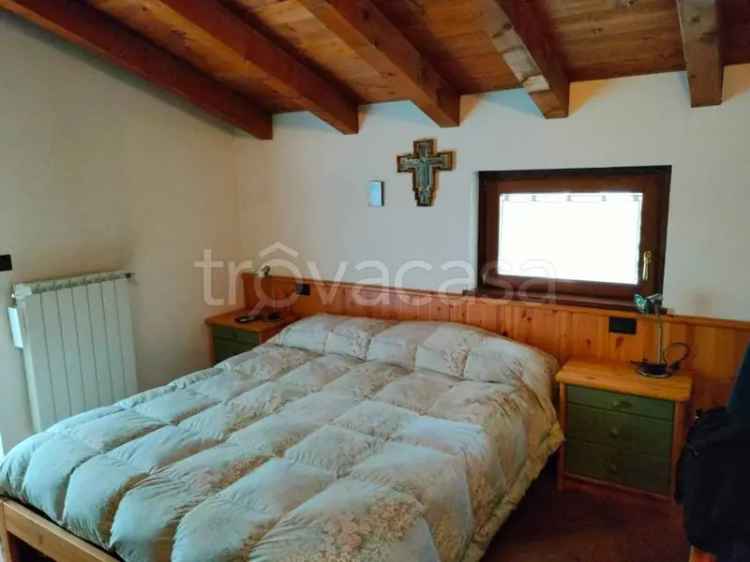 Villa a Schiera Corteno Golgi Tre Lati Liberi Giardino