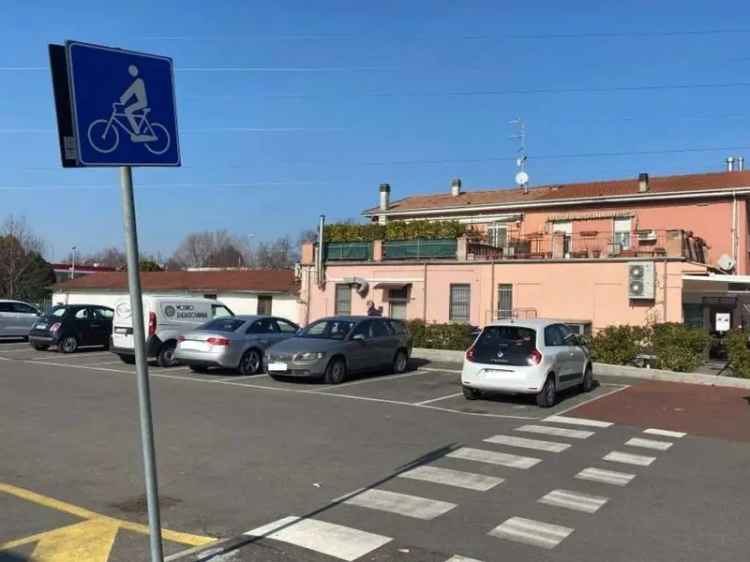 Trilocale Arredato Parma Via XXIV Maggio Terrazza Panoramica