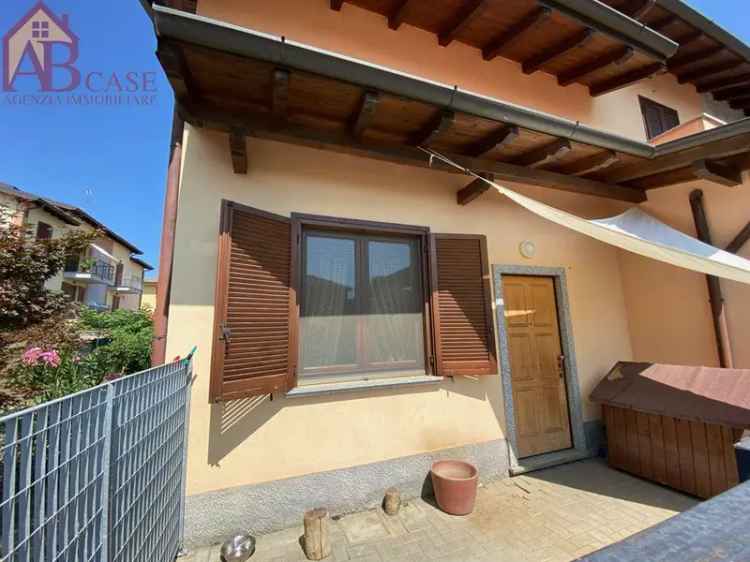 Villetta a Schiera Gambolò 3 Camere Giardino Box Auto