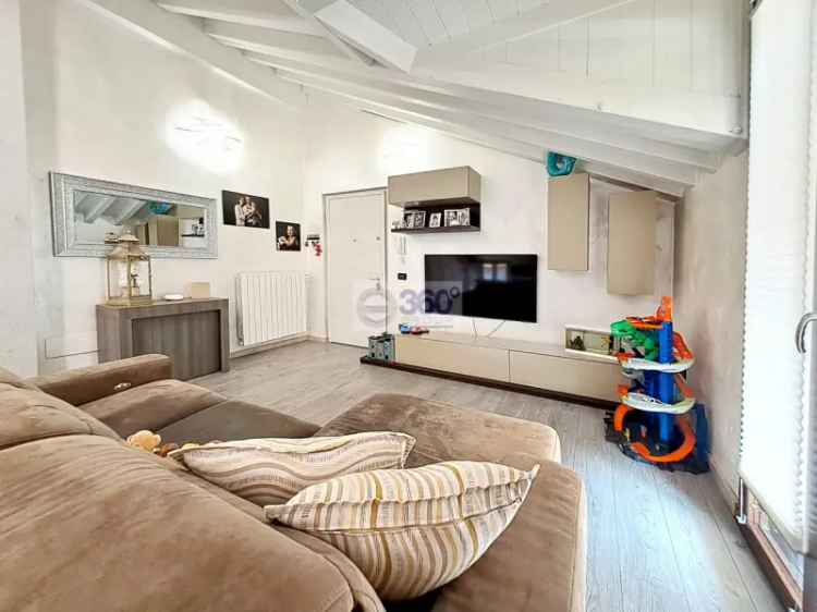 Trilocale Iseo Centro - Ristrutturato con Terrazza e Posto Auto