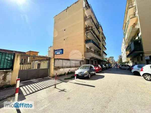 Ufficio in Affitto Bagnoli - Perfetto per Professionisti