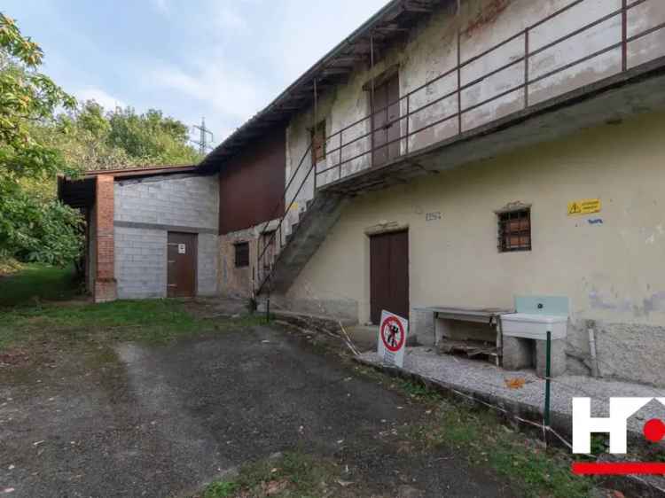 Rustico in Vendita Brescia 250mq con Terreno Agricolo