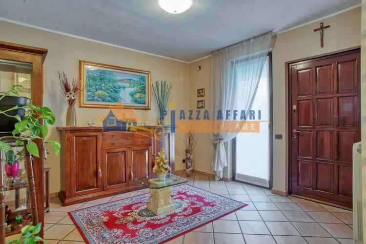 Villetta a Schiera Carnago - Giardino - Tavernetta - Box Doppio