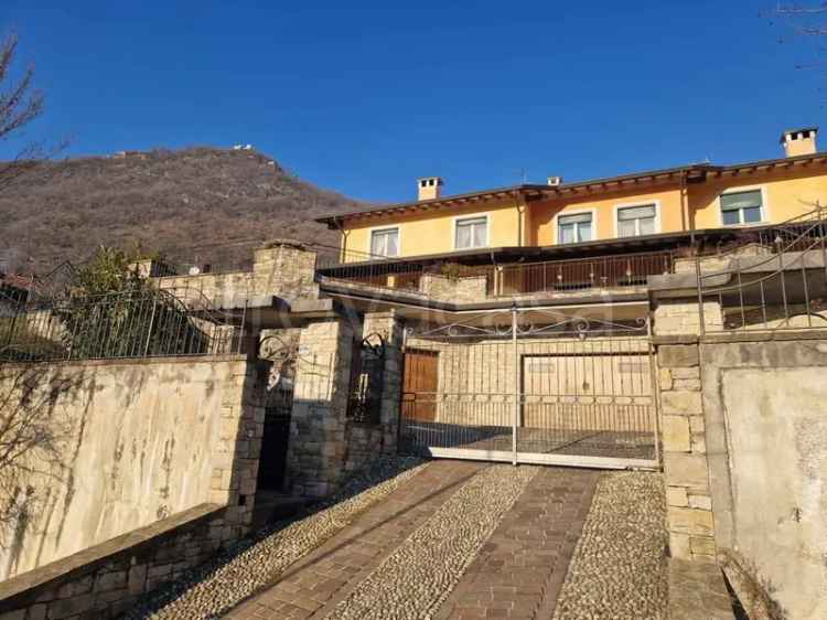 Villa Bifamiliare di Lusso a Lumezzane