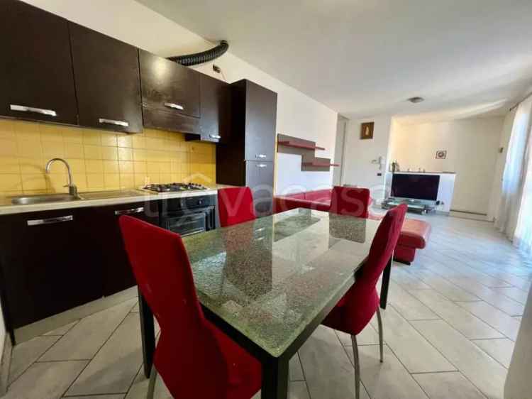 Trilocale Palazzolo sull Oglio: Ristrutturato con Box Auto
