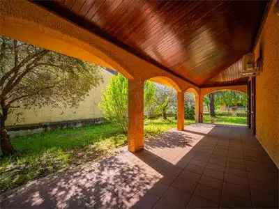 Villa Singola Albinea 247 mq Giardino 1500 mq