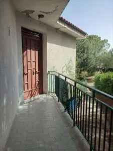 Villa in Vendita San Cataldo 2 Camere Terreno 7200 mq