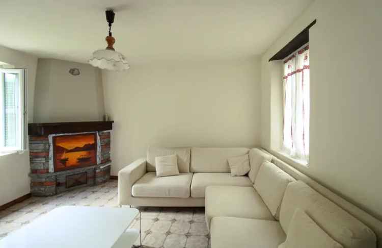 Casa Indipendente Porlezza Giardino 570mq 3 Camere