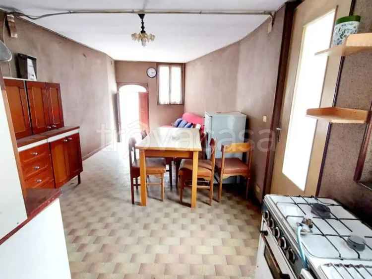 Casa indipendente Niardo ristrutturare