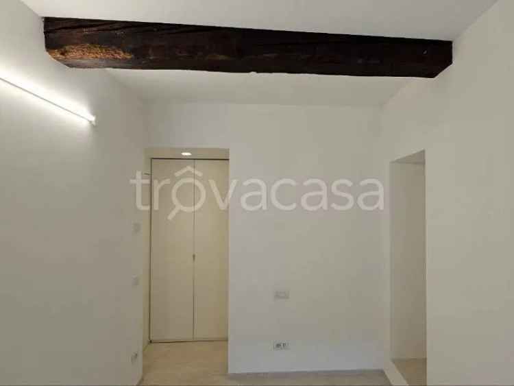 Appartamento in Vendita Pisogne Centro Storico Piazza Mercato