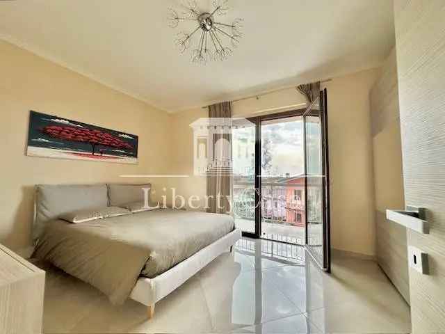 Villa Bifamiliare in Vendita a Toscolano Maderno