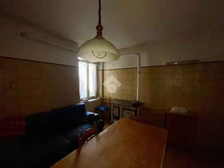 Rustico in Vendita Montichiari Ampia Metratura Da Ristrutturare
