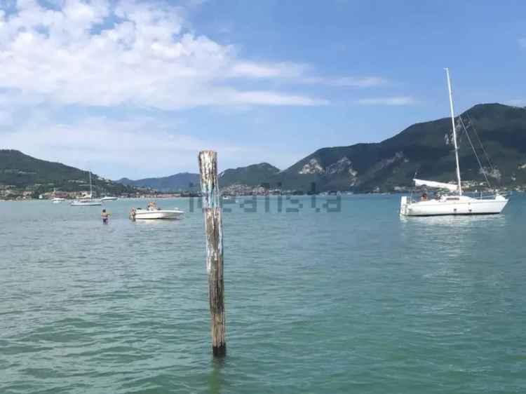 Appartamento Iseo vista lago 2 locali piscina e palestra