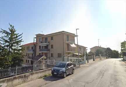 5,5 Locali 111,8 mq Civitanova Marche