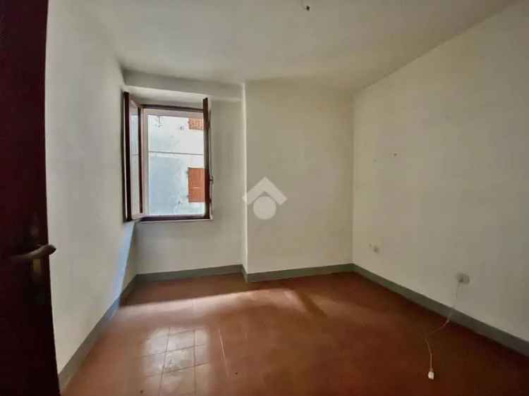 Rustici in Vendita Artogne: Quadrilocale e Trilocale