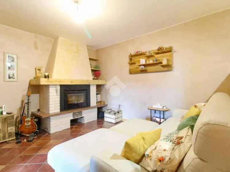 Casa indipendente Gavardo 3 camere 3 bagni giardino