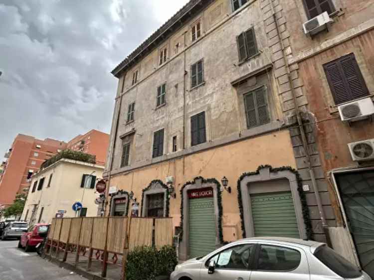 Palazzo in Affitto a Roma Torpignattara - Struttura Ricettiva