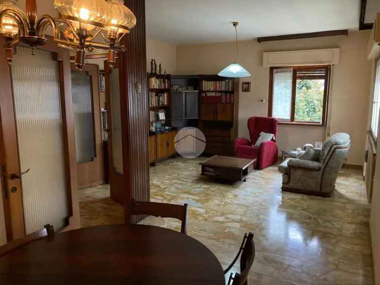 Trilocale Iseo 110 mq ultimo piano