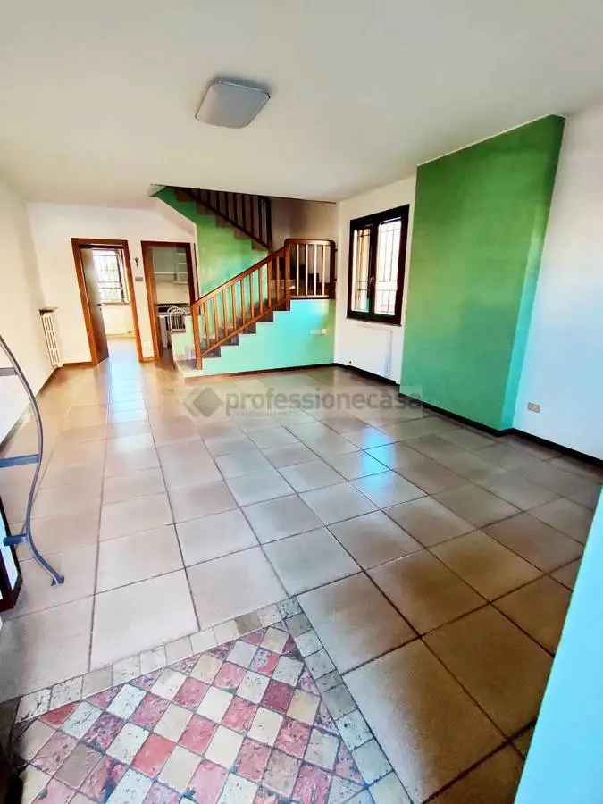 Villa Bifamiliare Desio 280mq Giardino 4 Locali Taverna Box