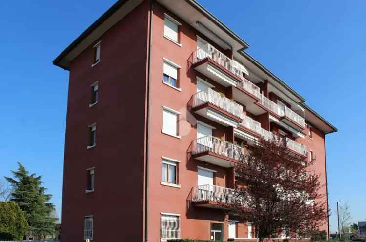 Bilocale in Vendita a Muggiò - Zona Montecarlo