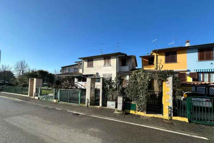 Villa a Schiera in Vendita a Chieve