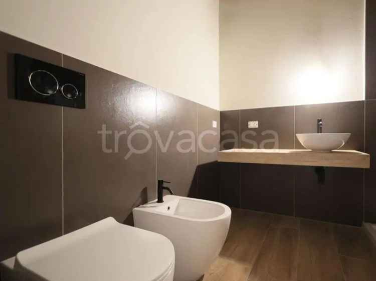 Affitto Appartamento Parma -  Soffitti a Travi e Parquet
