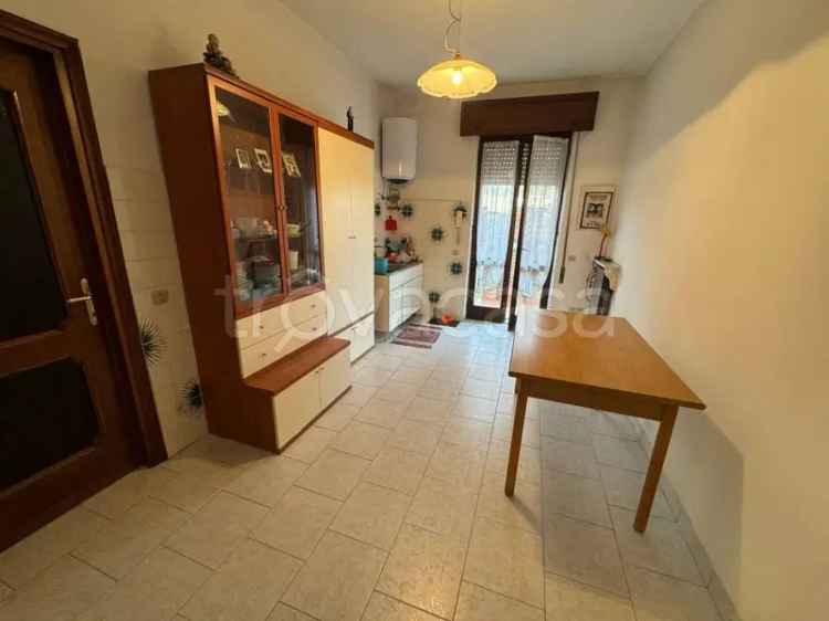 Villa Bifamiliare Lurano Ampio Giardino 4 Camere