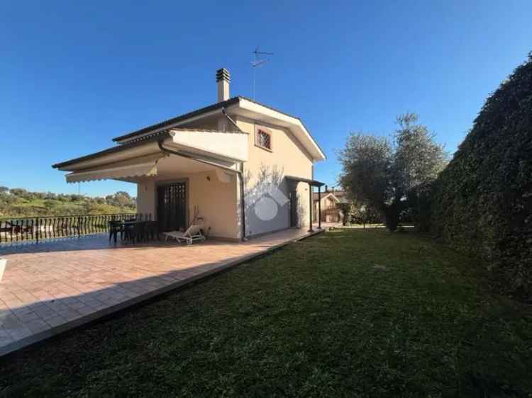 Villa Bifamiliare Morlupo 115 mq Giardino Panoramica