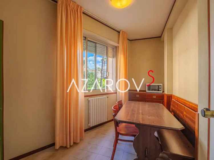 Appartamento vista mare Sanremo 6 camere 7 bagni