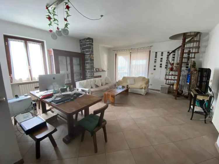 Villetta Bifamiliare a Caslino d Erba