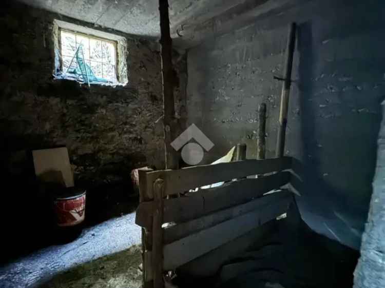 Casa indipendente a Santicolo di Corteno Golgi