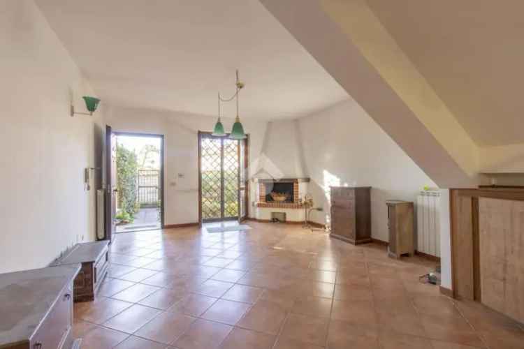 Villa a Schiera in Vendita a Morlupo RM